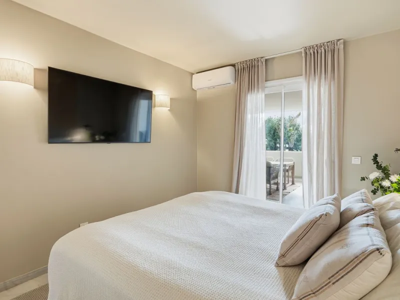 Апартамент средний этаж, Calahonda, Costa del Sol