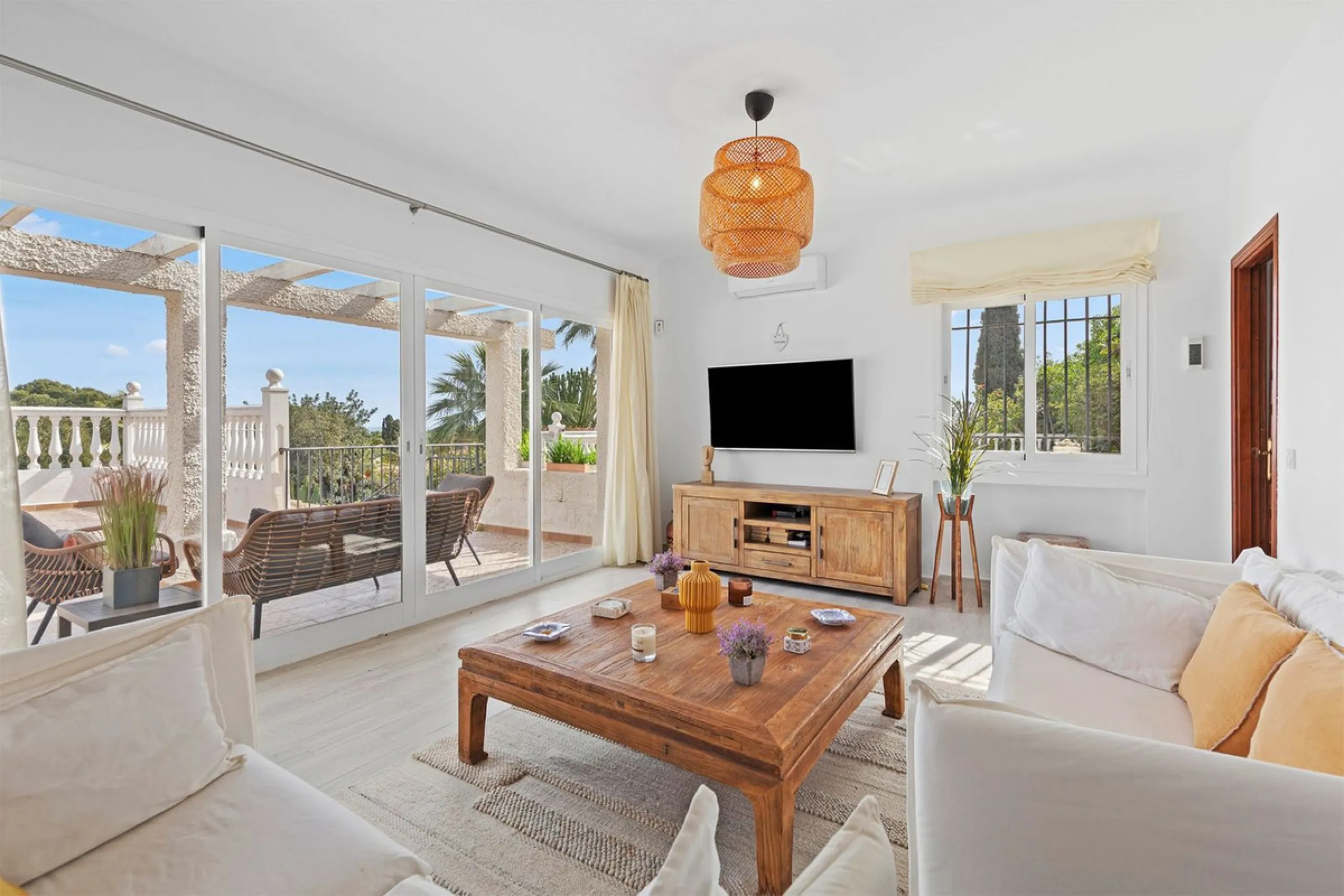 In a well-established and peaceful residential area, this villa enjoys an elevated position that allows for truly stunning open views of the Mediterranean and an uncommon level of privacy.