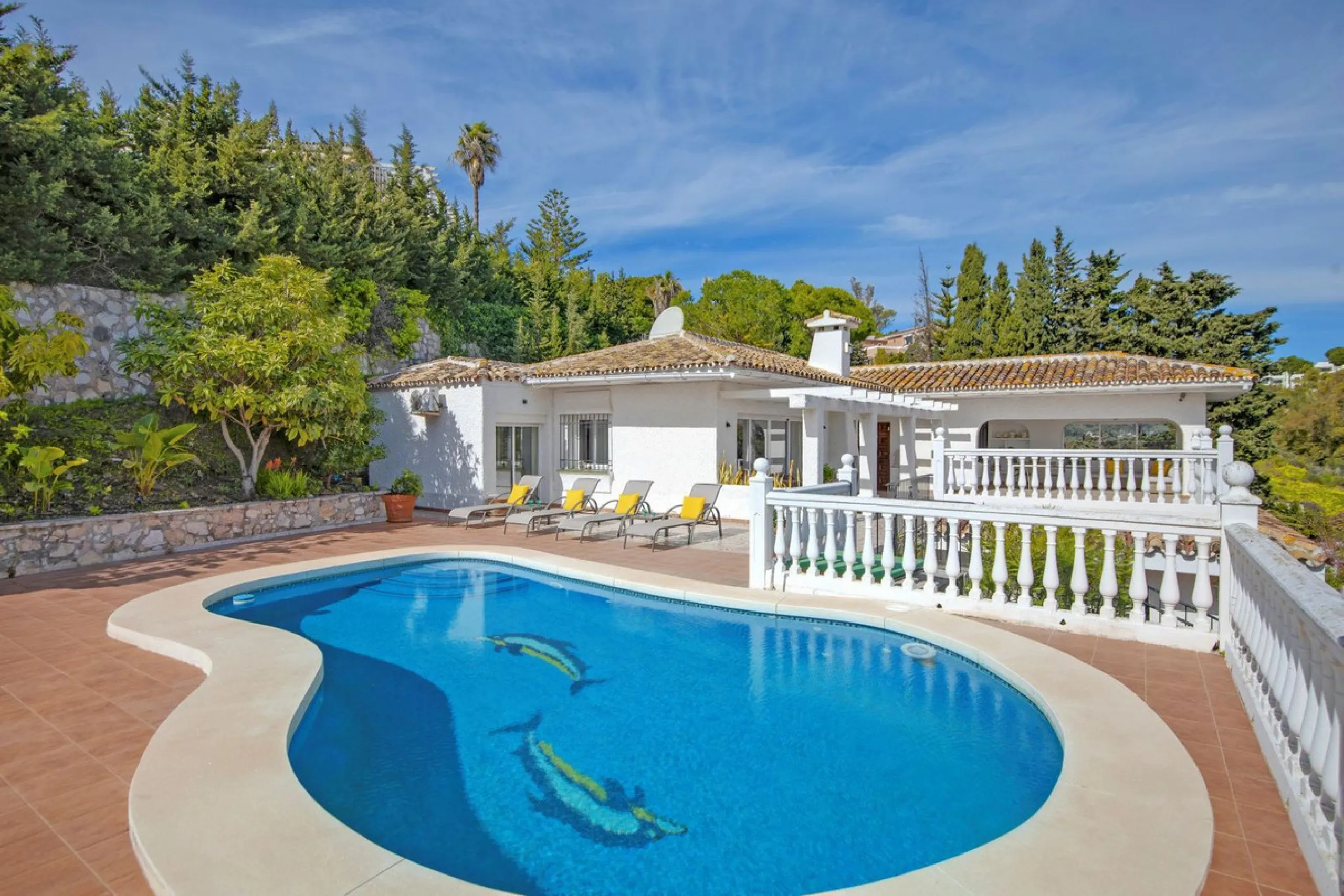 In a well-established and peaceful residential area, this villa enjoys an elevated position that allows for truly stunning open views of the Mediterranean and an uncommon level of privacy.