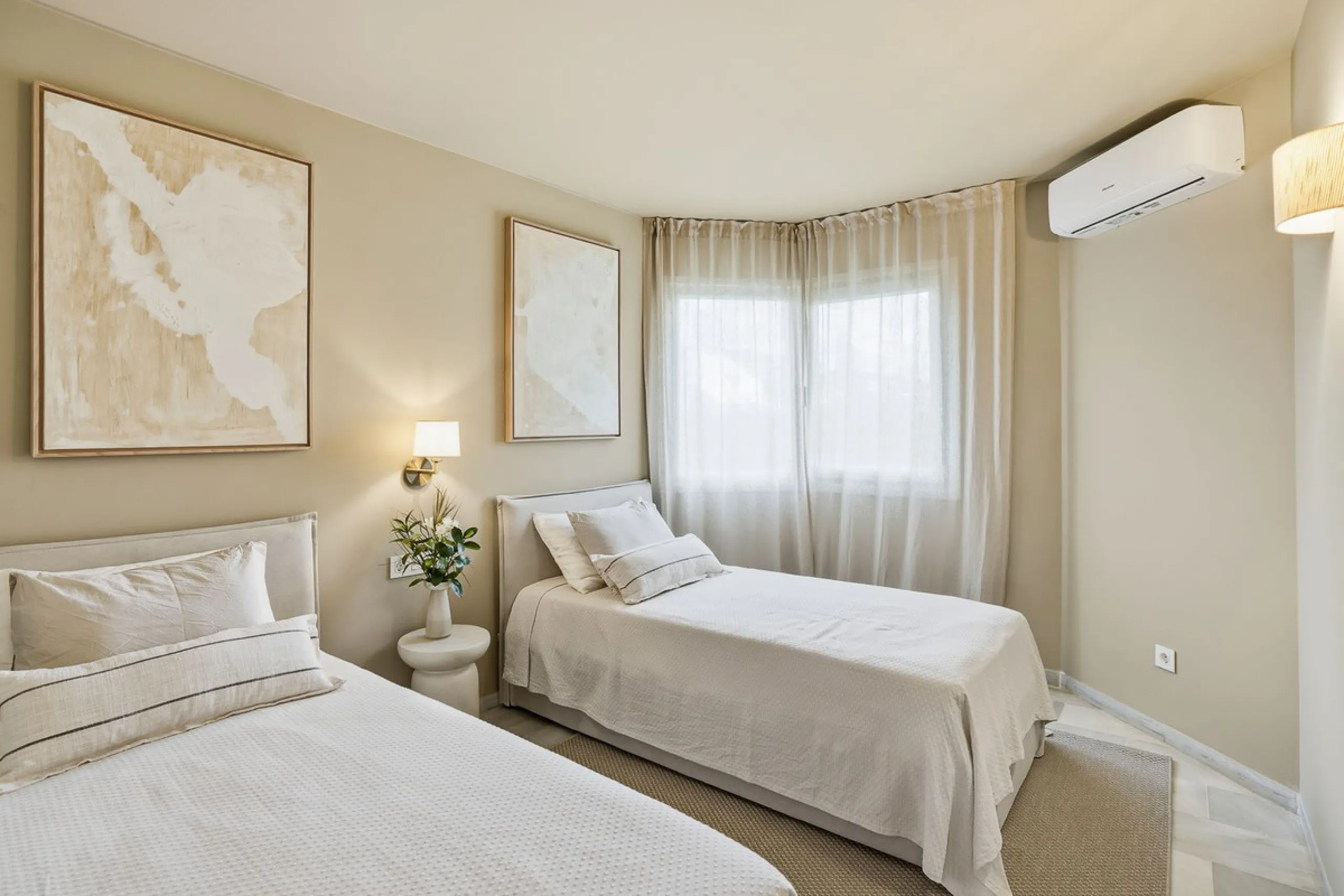 Апартамент средний этаж, Calahonda, Costa del Sol