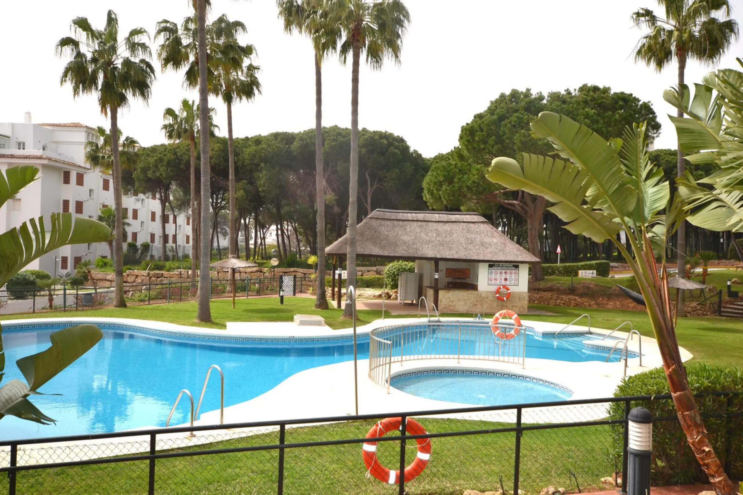 Gartenwohnung zu verkaufen in Mi Capricho – Calahonda, Mijas Costa