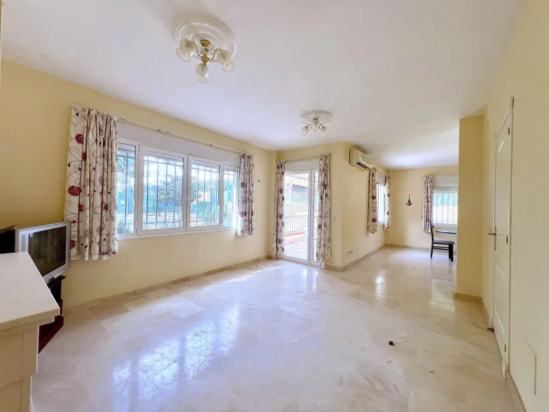 Charming Detached House with Terraces and Private Plot