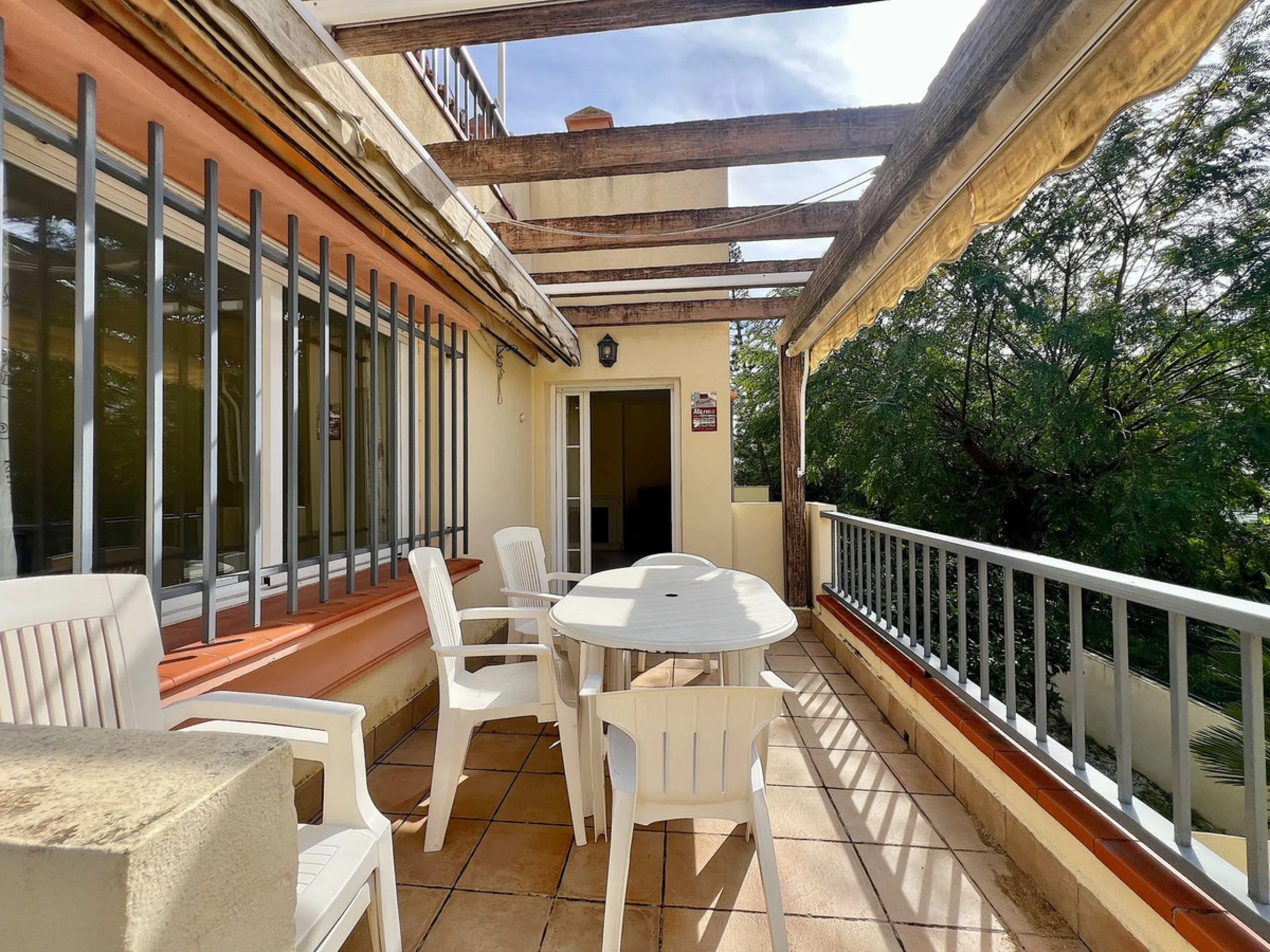 Charming Detached House with Terraces and Private Plot