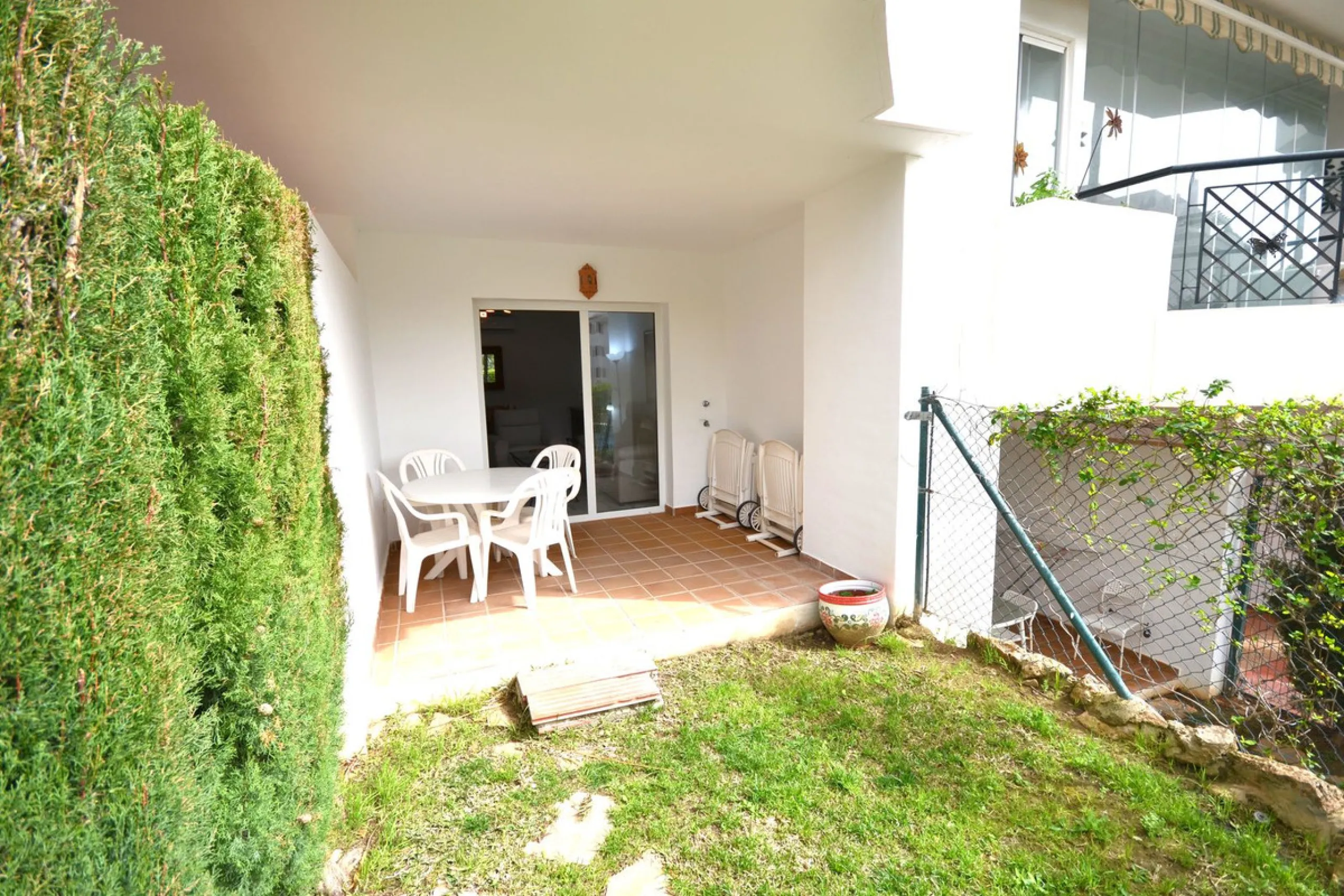 Gartenwohnung zu verkaufen in Mi Capricho – Calahonda, Mijas Costa