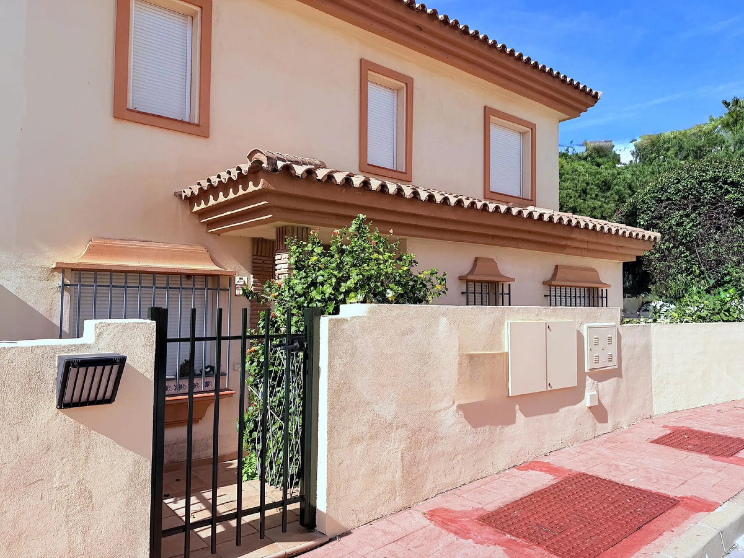 Charming Detached House with Terraces and Private Plot