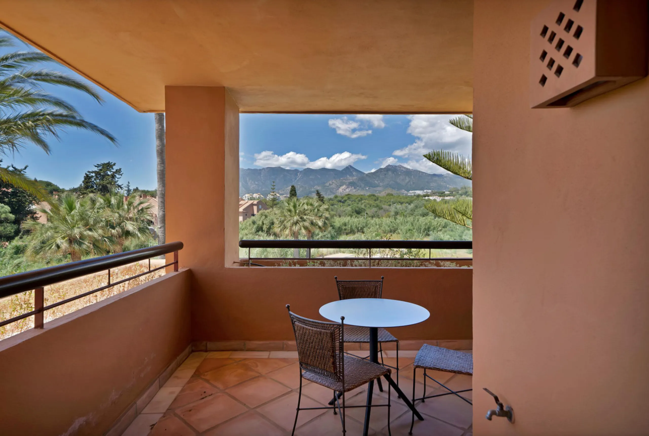 Exclusive Second-Line Beachfront Residence in Gran Bahía Urbanization – Bahía de Marbella