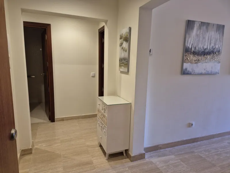 Luxury & Panoramic Golf Views in Doña Lucía: A 192 m2 Oasis in Valle Romano