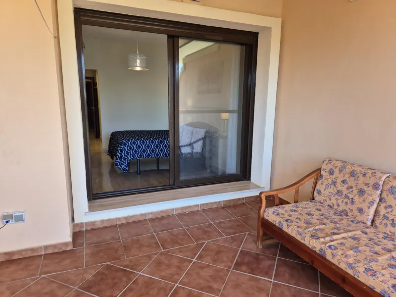 Luxury & Panoramic Golf Views in Doña Lucía: A 192 m2 Oasis in Valle Romano