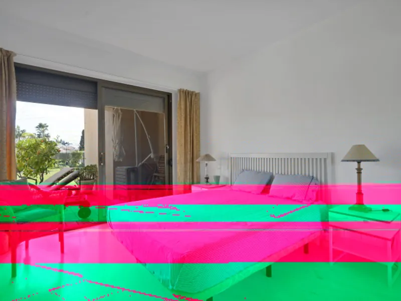 Apartment - Ground Floor Apartment в продаже в Estepona, Málaga. В доме 2 спален и 2 ванных комнат. Площадь дома 170 м²