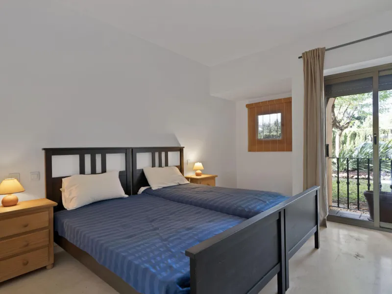 Apartment - Ground Floor Apartment в продаже в Estepona, Málaga. В доме 2 спален и 2 ванных комнат. Площадь дома 170 м²