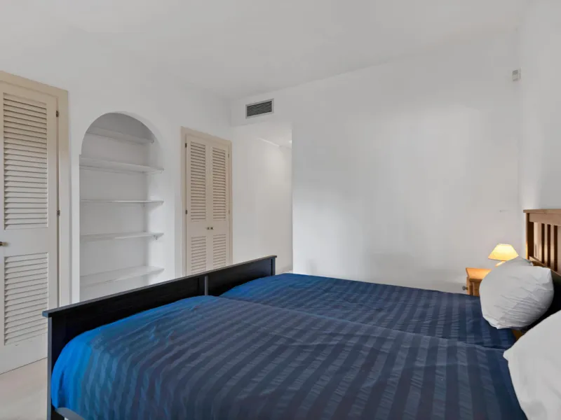 Apartment - Ground Floor Apartment в продаже в Estepona, Málaga. В доме 2 спален и 2 ванных комнат. Площадь дома 170 м²