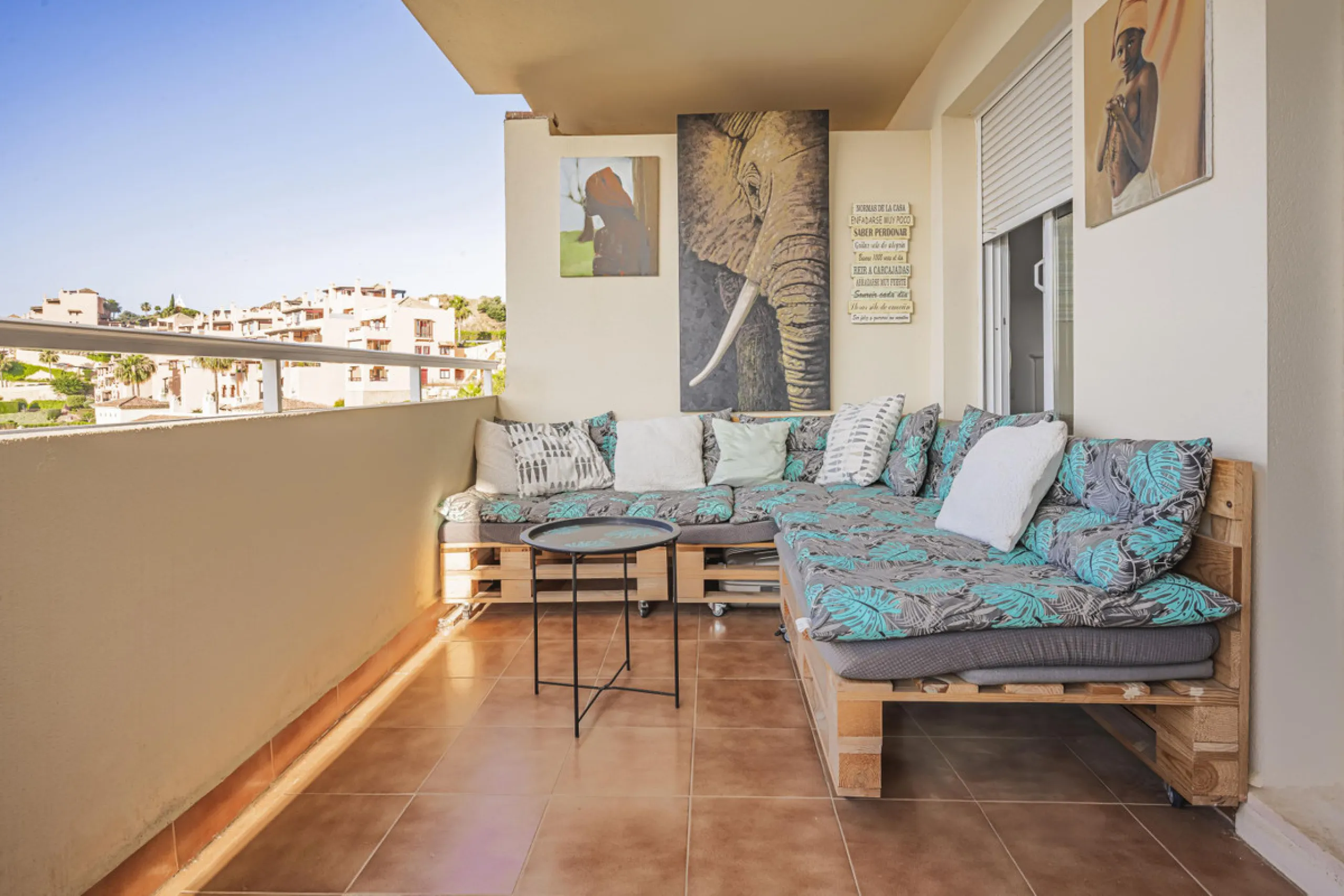 Apartment - Middle Floor Apartment в продаже в Mijas, Málaga. В доме 2 спален и 2 ванных комнат. Площадь дома 69 м²