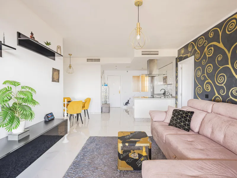 Apartment - Middle Floor Apartment в продаже в Mijas, Málaga. В доме 2 спален и 2 ванных комнат. Площадь дома 69 м²
