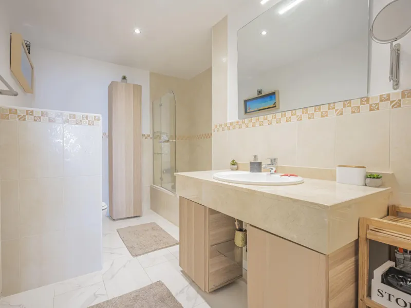 Apartment - Middle Floor Apartment в продаже в Mijas, Málaga. В доме 2 спален и 2 ванных комнат. Площадь дома 69 м²