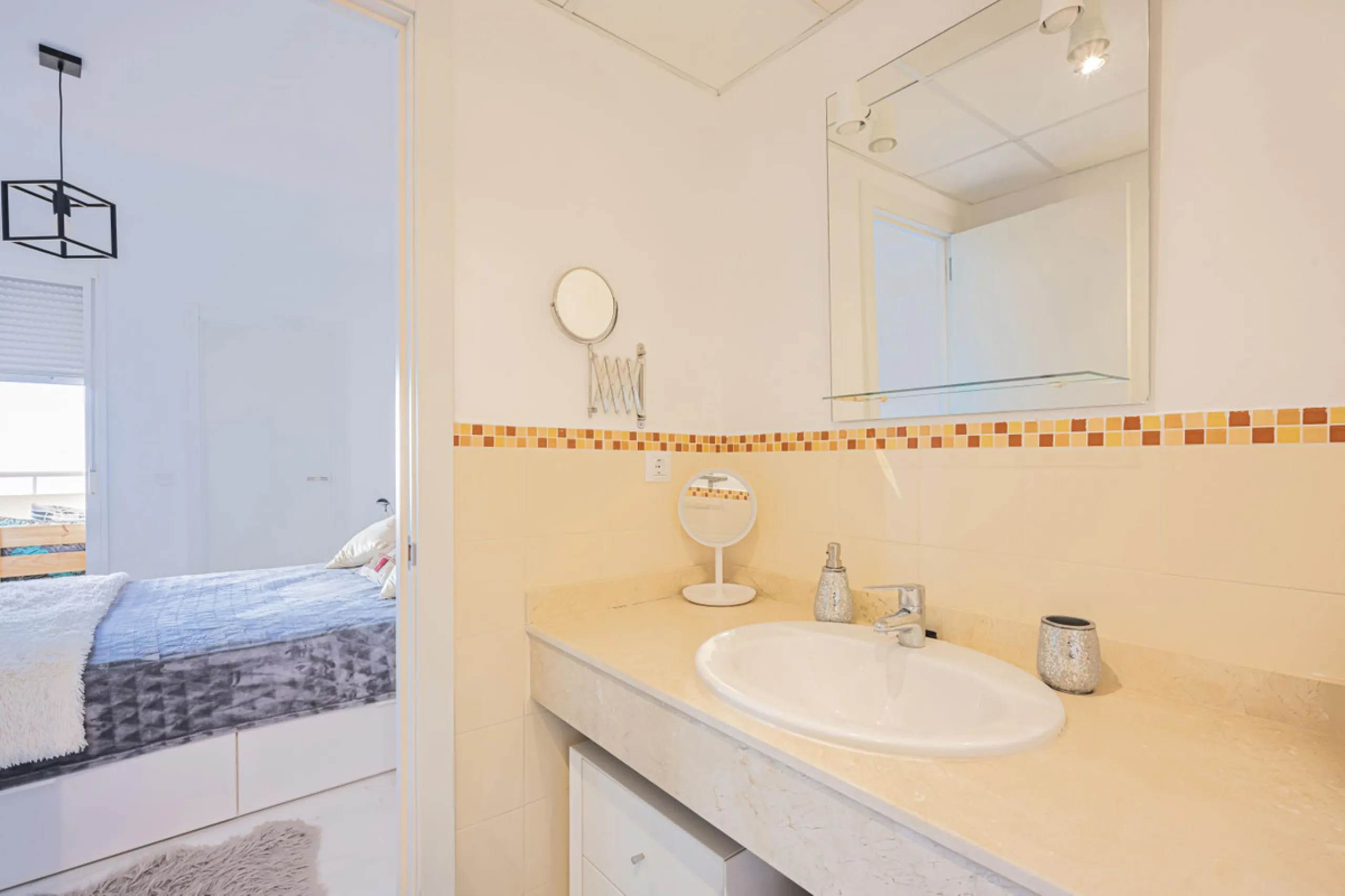 Apartment - Middle Floor Apartment в продаже в Mijas, Málaga. В доме 2 спален и 2 ванных комнат. Площадь дома 69 м²