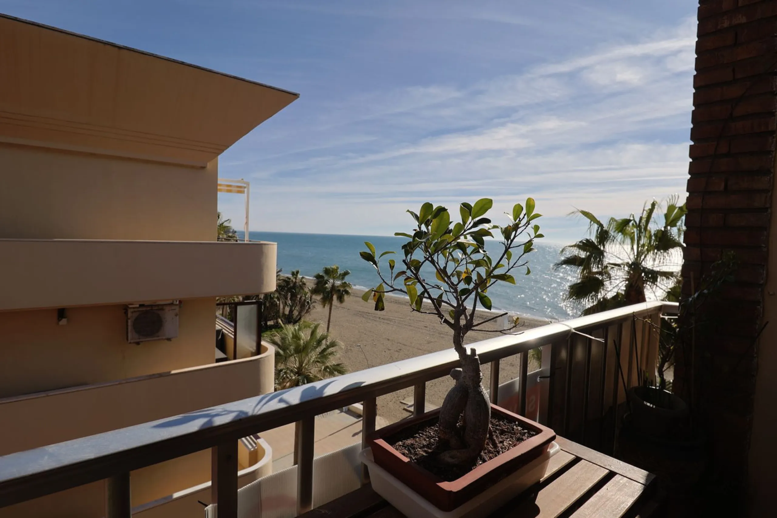 Looking for a beachfront property in Estepona? You found it!