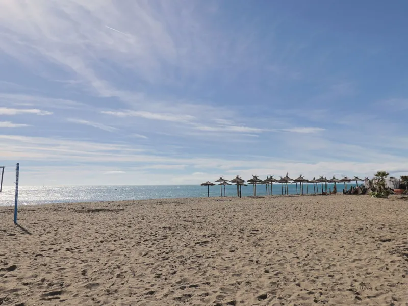 Looking for a beachfront property in Estepona? You found it!