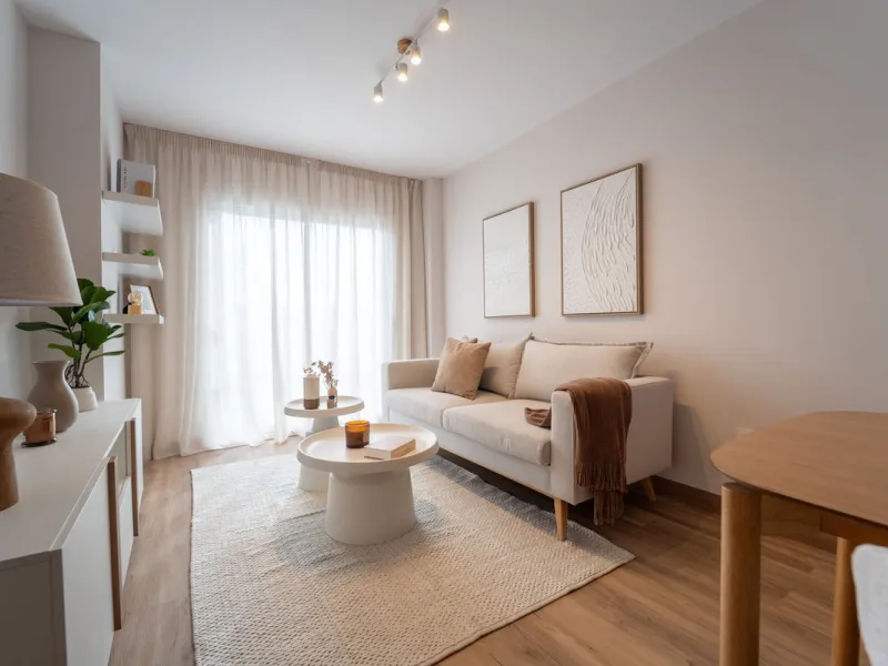 Lovely 3 bedroom Top floor Duplex  with fantastic location.