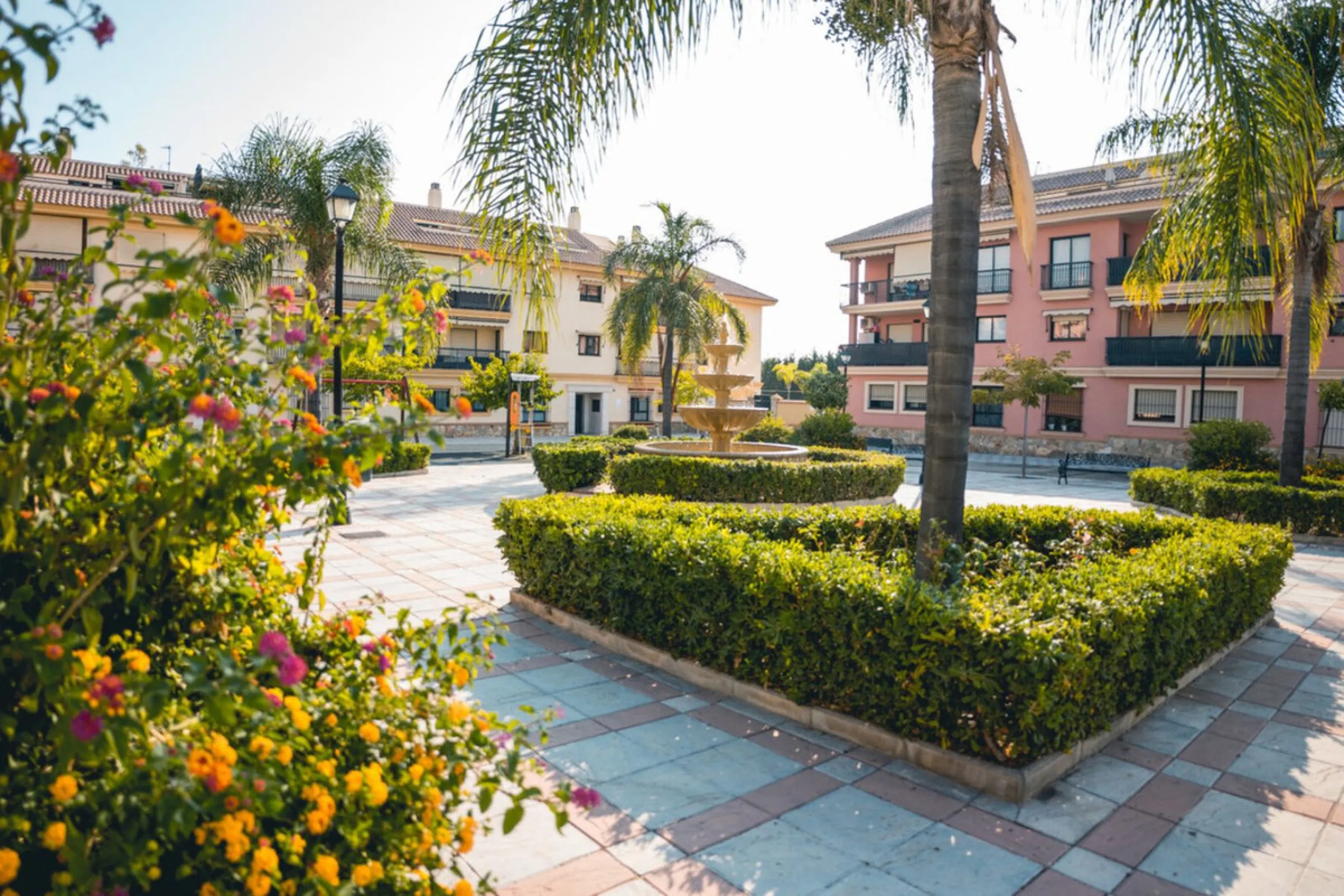 Lovely 3 bedroom Top floor Duplex  with fantastic location.