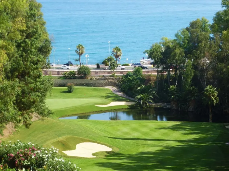 FIRST LINE OF THE GOLF COURSE IN TORREQUEBRADA, BENALMÁDENA