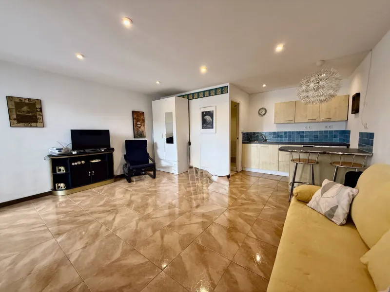 FIRST LINE OF THE GOLF COURSE IN TORREQUEBRADA, BENALMÁDENA