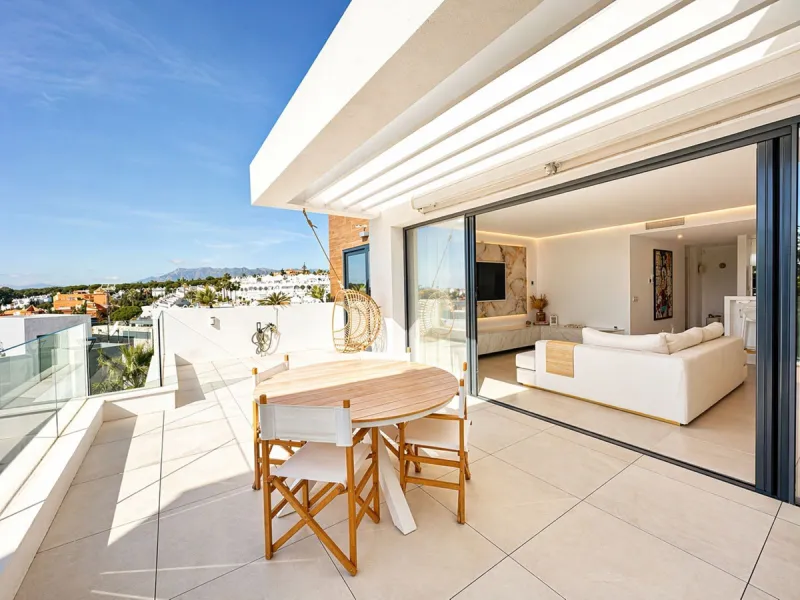2-bedroom apartment, terrace, private pool, and garage in Cabopino, Marbella.