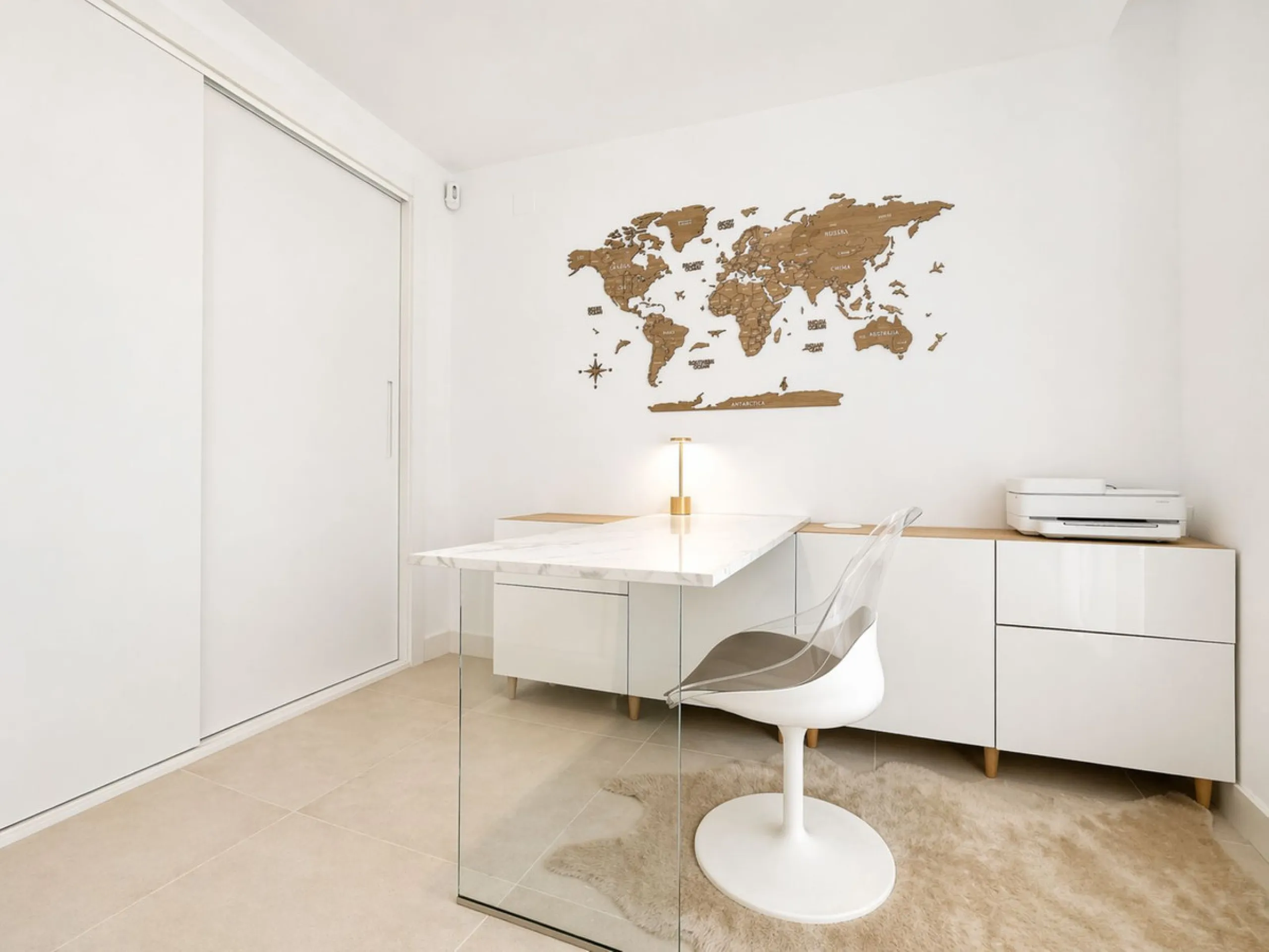 2-bedroom apartment, terrace, private pool, and garage in Cabopino, Marbella.