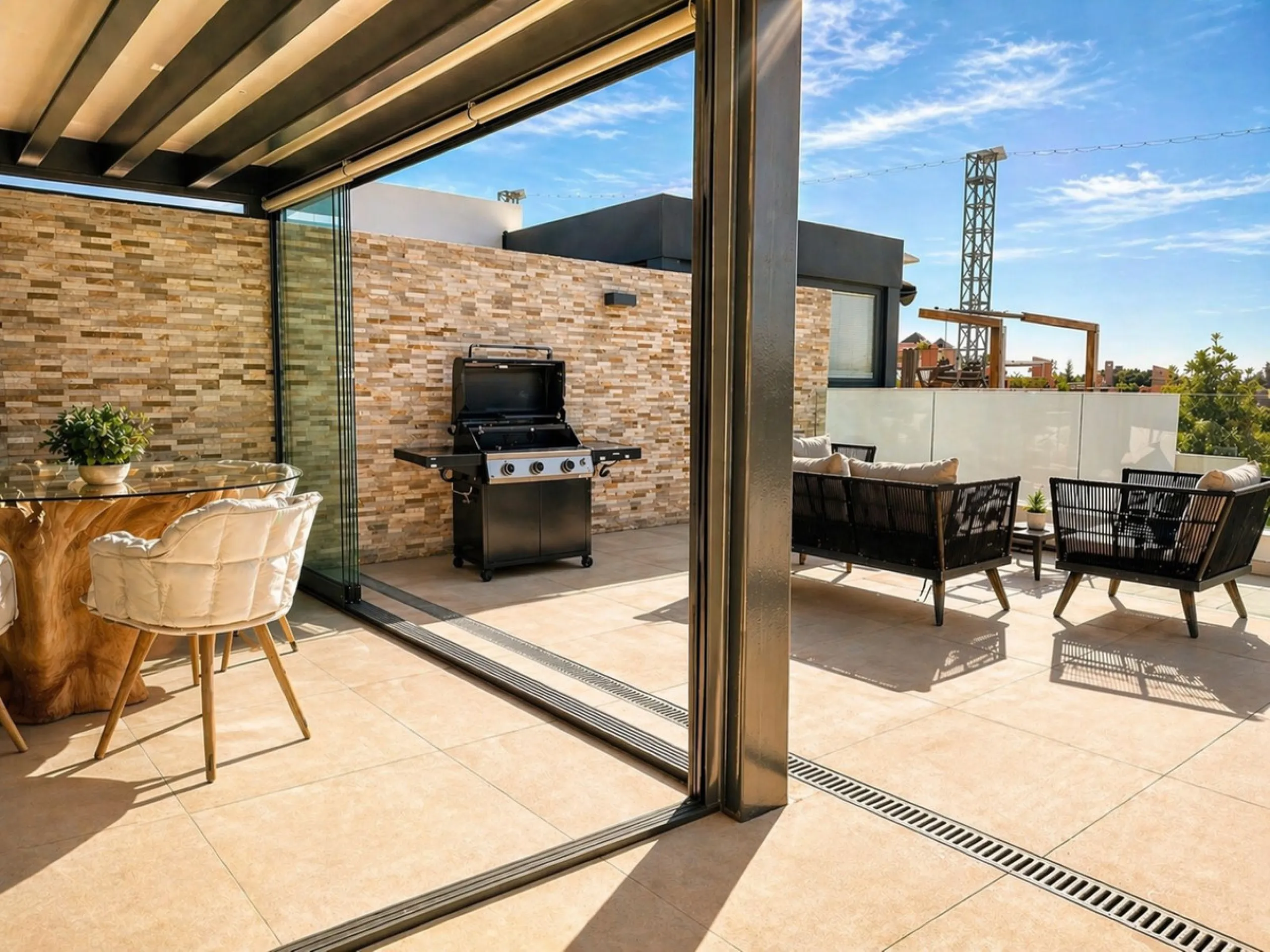 2-bedroom apartment, terrace, private pool, and garage in Cabopino, Marbella.