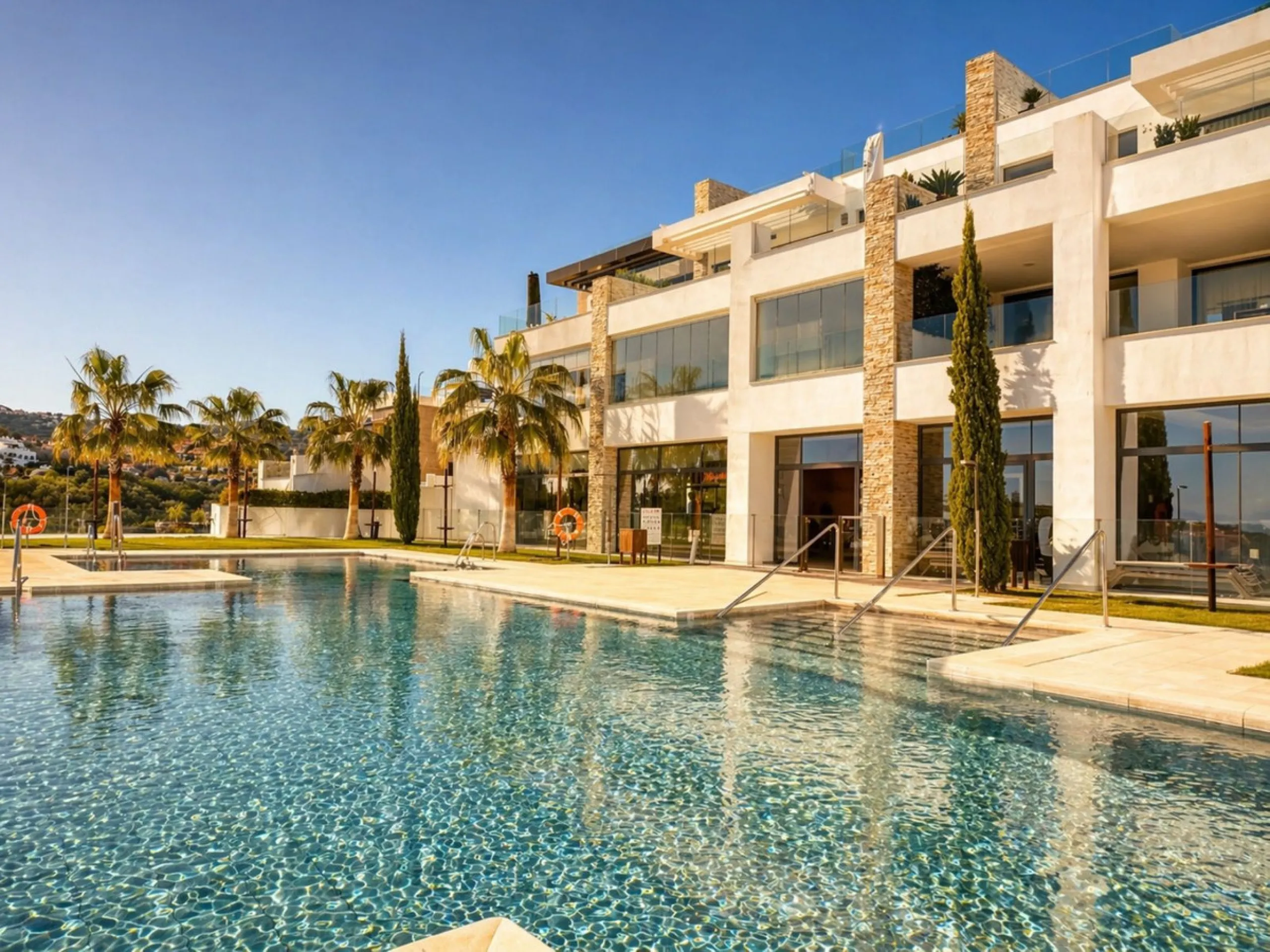 2-bedroom apartment, terrace, private pool, and garage in Cabopino, Marbella.