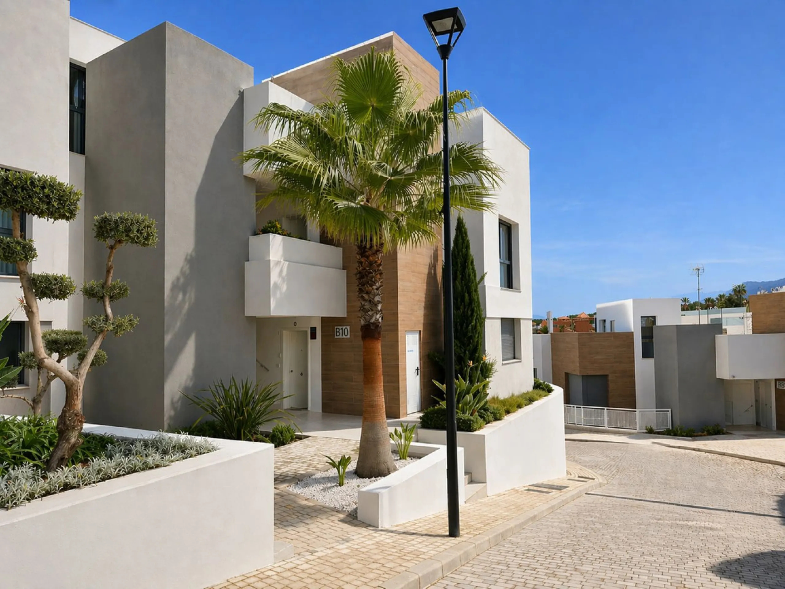 2-bedroom apartment, terrace, private pool, and garage in Cabopino, Marbella.