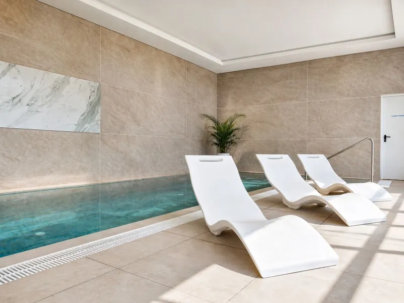 2-bedroom apartment, terrace, private pool, and garage in Cabopino, Marbella.