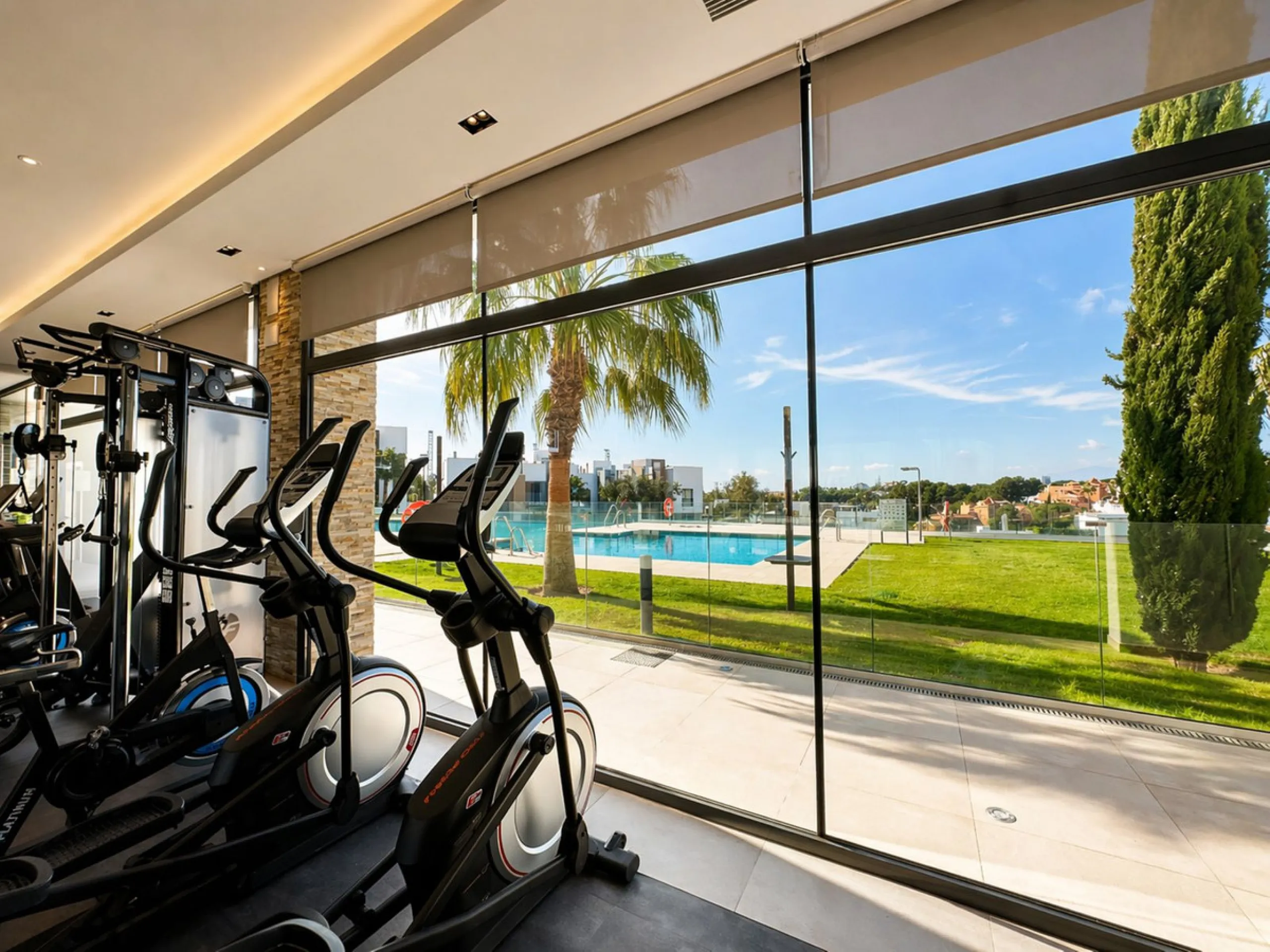 2-bedroom apartment, terrace, private pool, and garage in Cabopino, Marbella.
