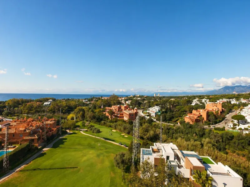 2-bedroom apartment, terrace, private pool, and garage in Cabopino, Marbella.