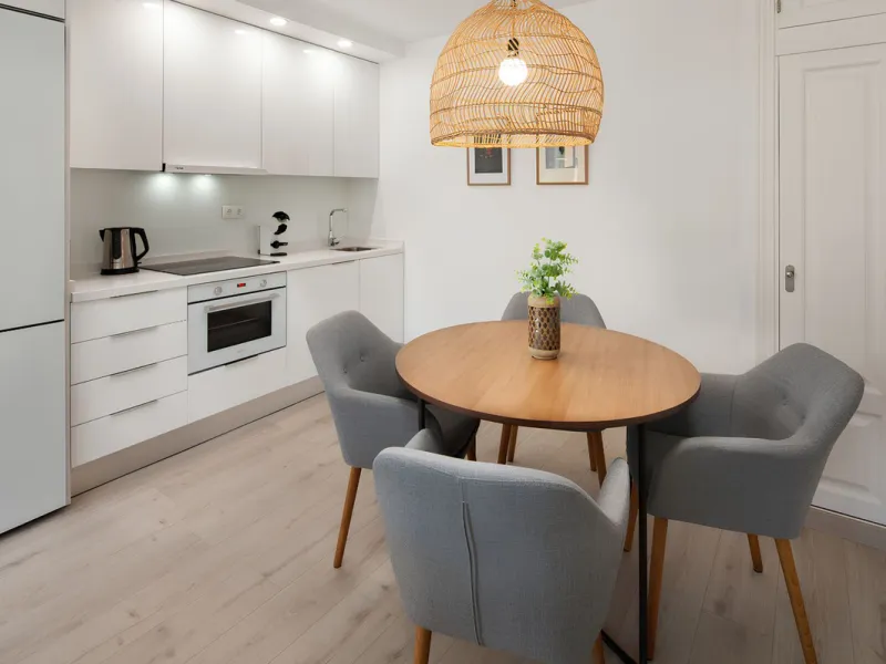 Beautifully Renovated Beachfront Garden Apartment