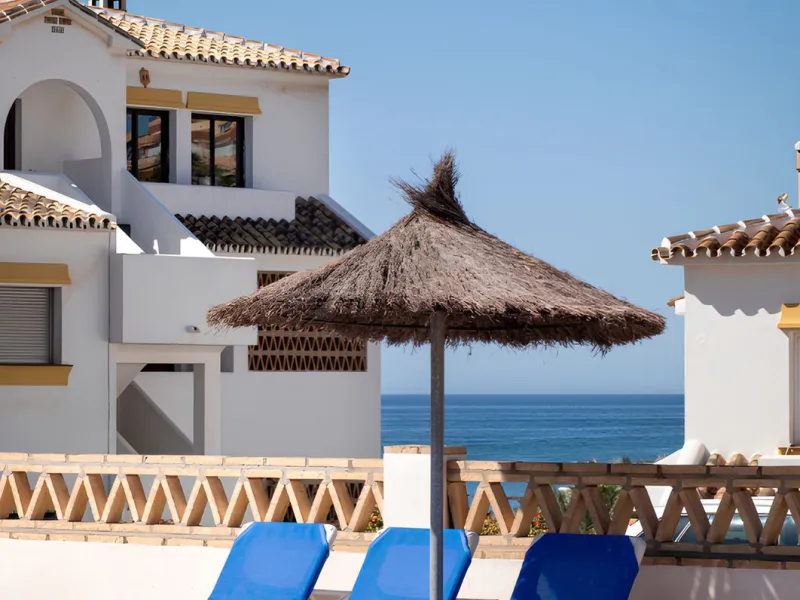 Beautifully Renovated Beachfront Garden Apartment