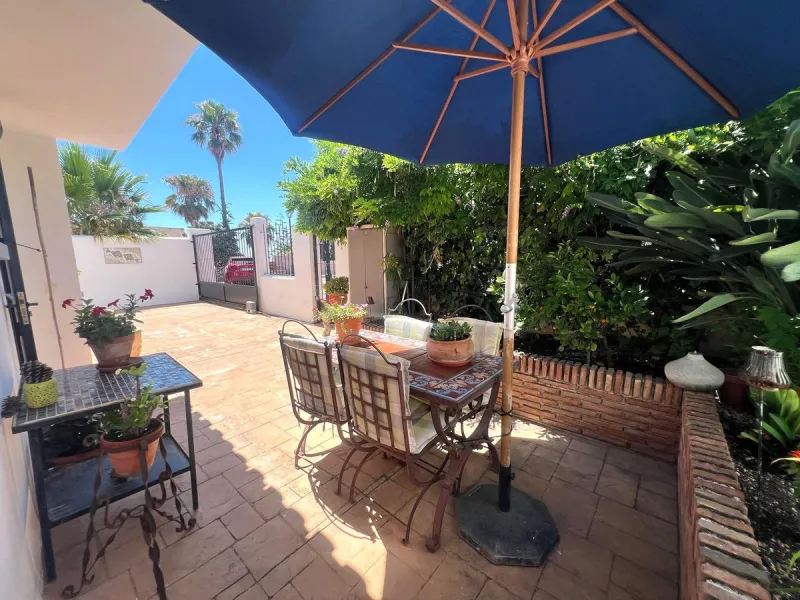 House - Semi-Detached House в продаже в Fuengirola, Málaga. В доме 3 спален и 4 ванных комнат. Площадь дома 150 м²