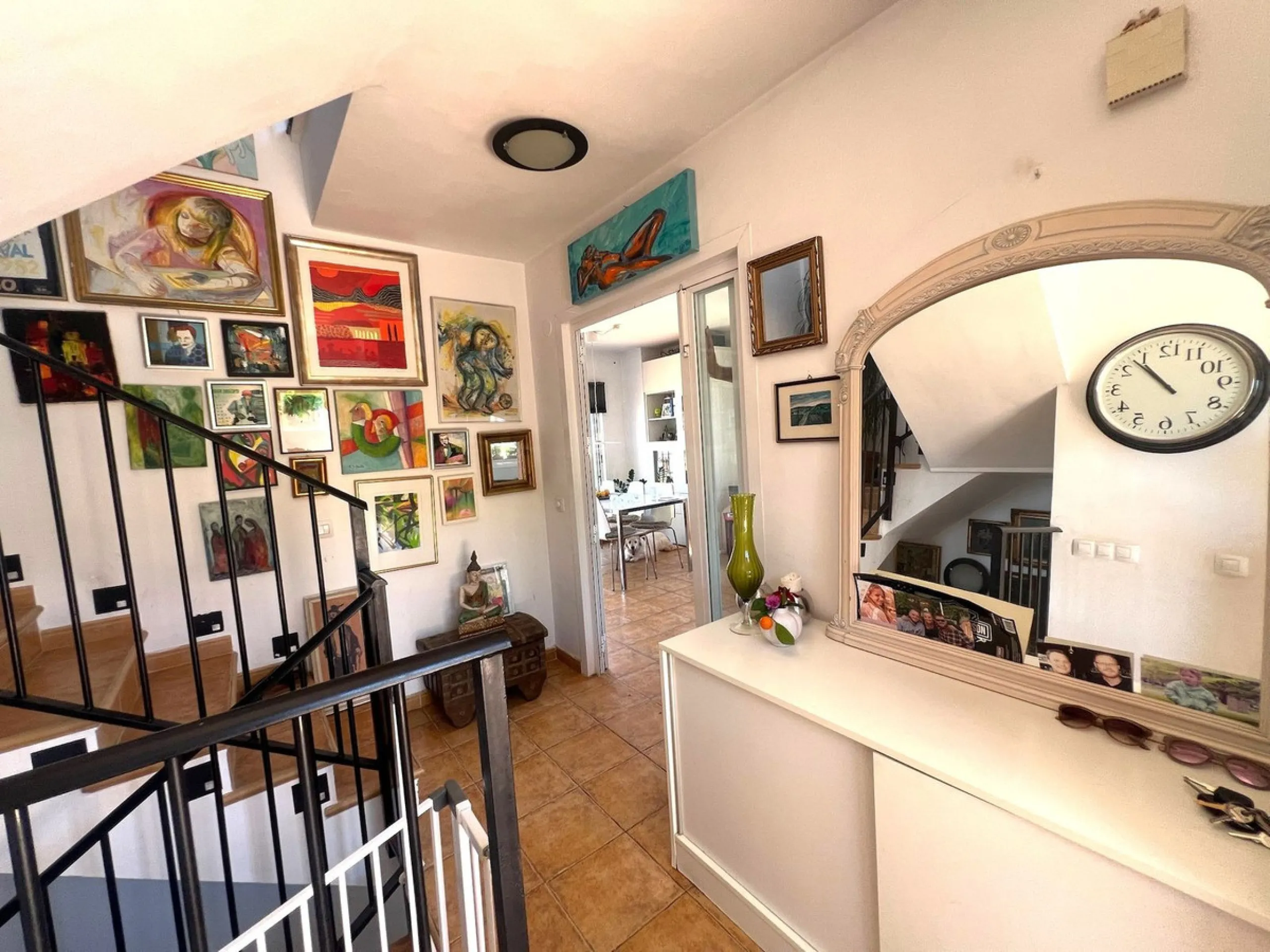 House - Semi-Detached House в продаже в Fuengirola, Málaga. В доме 3 спален и 4 ванных комнат. Площадь дома 150 м²