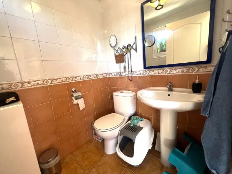 House - Semi-Detached House в продаже в Fuengirola, Málaga. В доме 3 спален и 4 ванных комнат. Площадь дома 150 м²