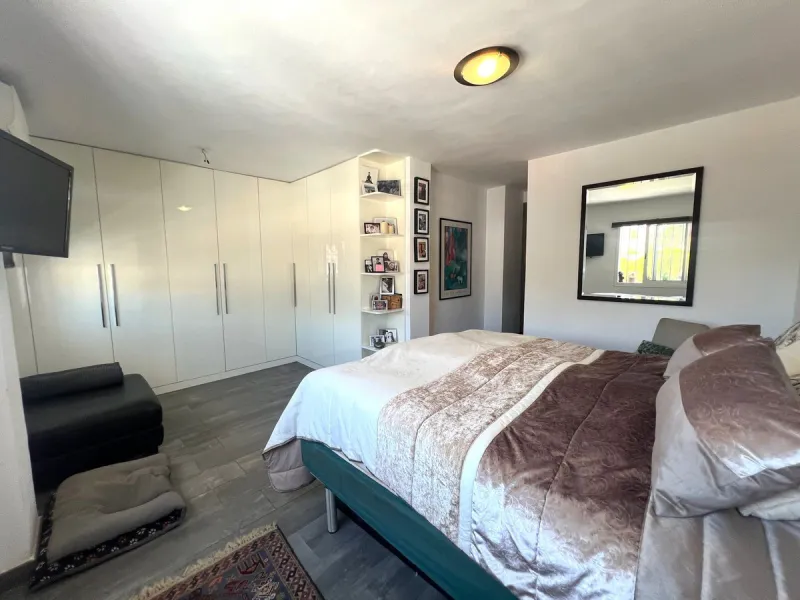 House - Semi-Detached House в продаже в Fuengirola, Málaga. В доме 3 спален и 4 ванных комнат. Площадь дома 150 м²