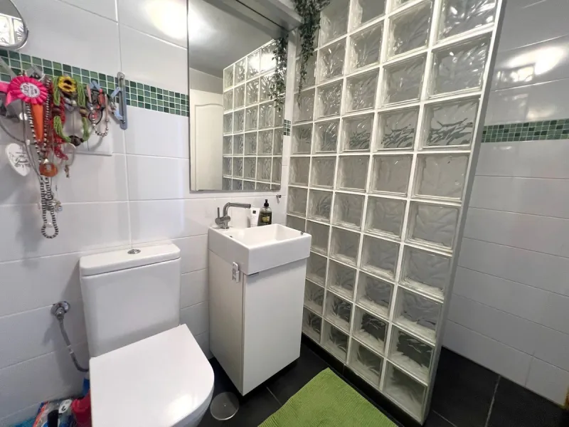 House - Semi-Detached House в продаже в Fuengirola, Málaga. В доме 3 спален и 4 ванных комнат. Площадь дома 150 м²