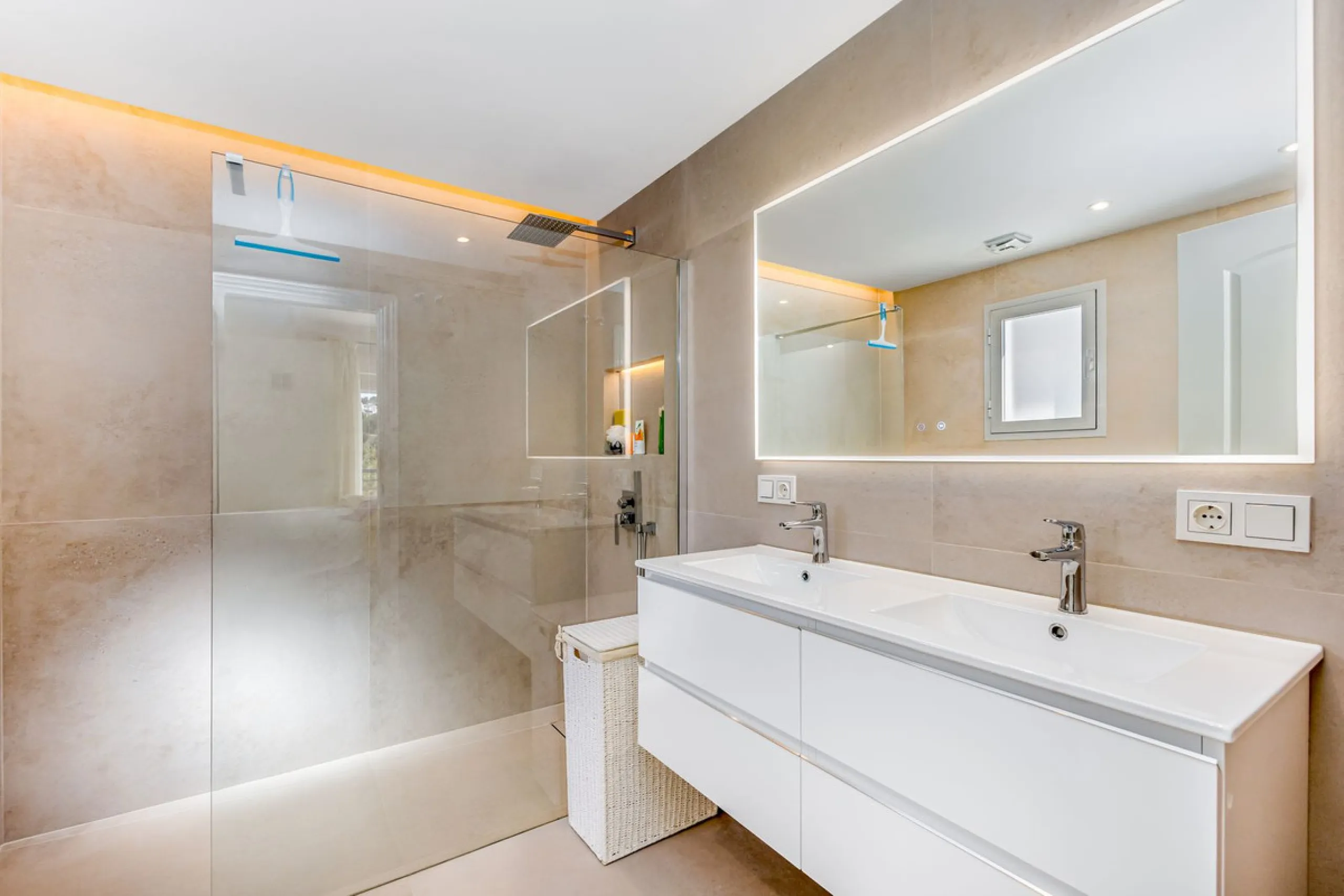 Fabulous and Unique Alhaurín Golf Townhouse
