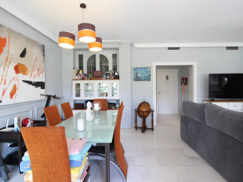 House - Townhouse в продаже в Marbella, Málaga. В доме 3 спален и 4 ванных комнат. Площадь дома 156 м²