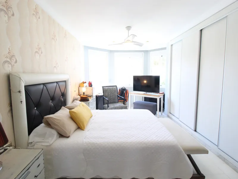House - Townhouse в продаже в Marbella, Málaga. В доме 3 спален и 4 ванных комнат. Площадь дома 156 м²