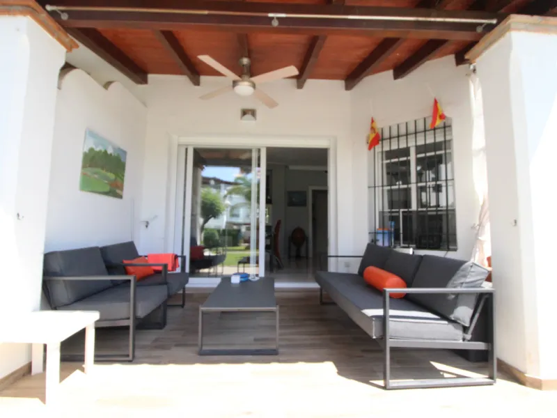 House - Townhouse в продаже в Marbella, Málaga. В доме 3 спален и 4 ванных комнат. Площадь дома 156 м²