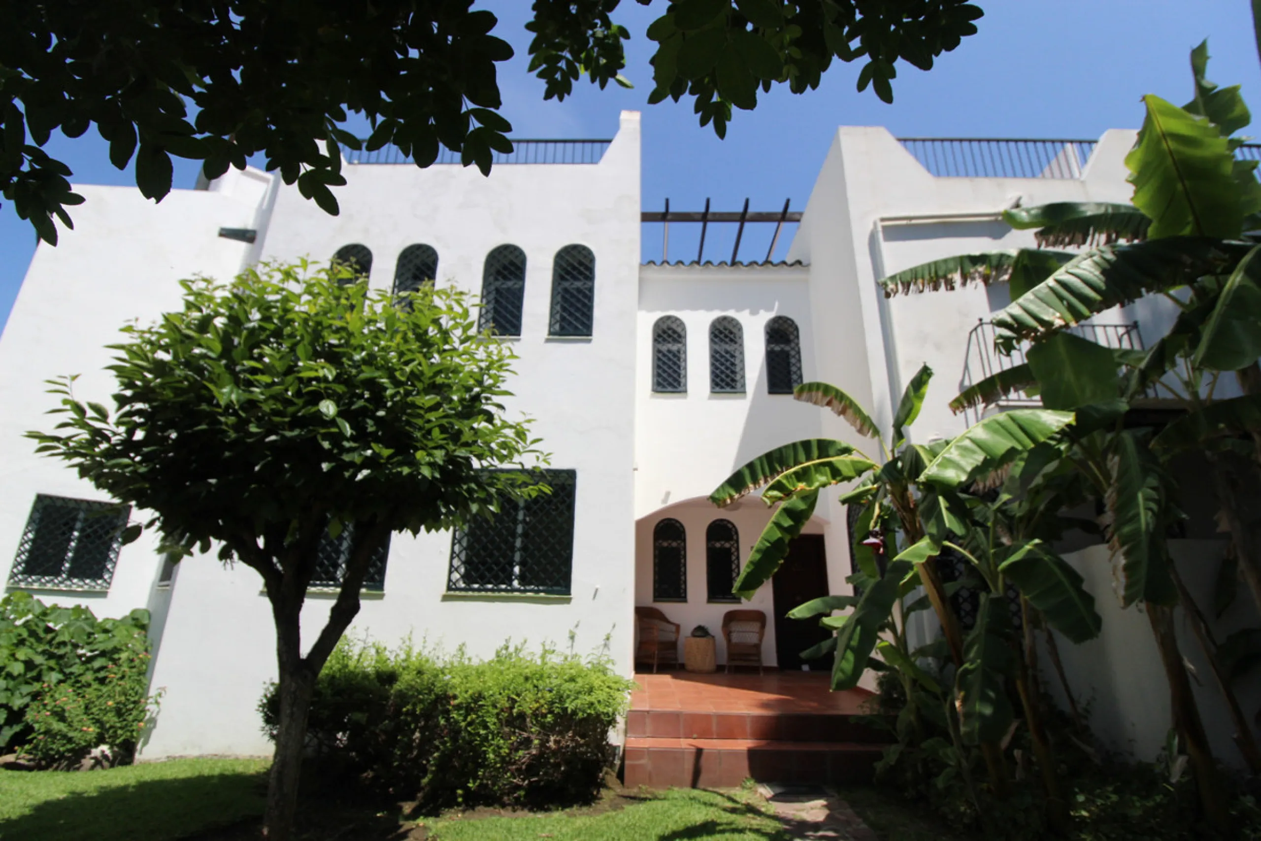 House - Townhouse в продаже в Marbella, Málaga. В доме 3 спален и 4 ванных комнат. Площадь дома 156 м²