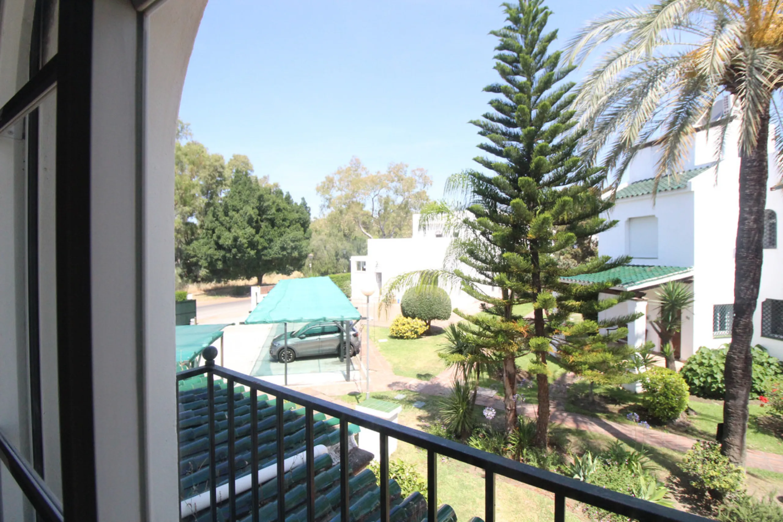 House - Townhouse в продаже в Marbella, Málaga. В доме 3 спален и 4 ванных комнат. Площадь дома 156 м²