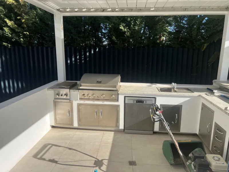 Villa in the golden mile area of Marbella, Malaga, is one of the most modern villa in the area with finished in 2023, the house has six bedrooms with four full bathrooms and a toilet, fully furnished and ready to live, has a garage for 3 cars and game roo