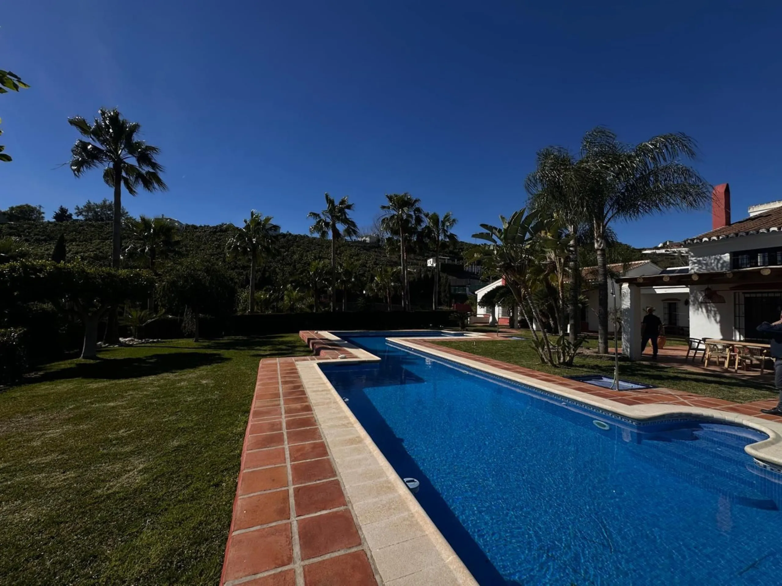 LIVE YOUR EQUESTRIAN DREAM IN THIS SPECTACULAR LUXURY FARMHOUSE!