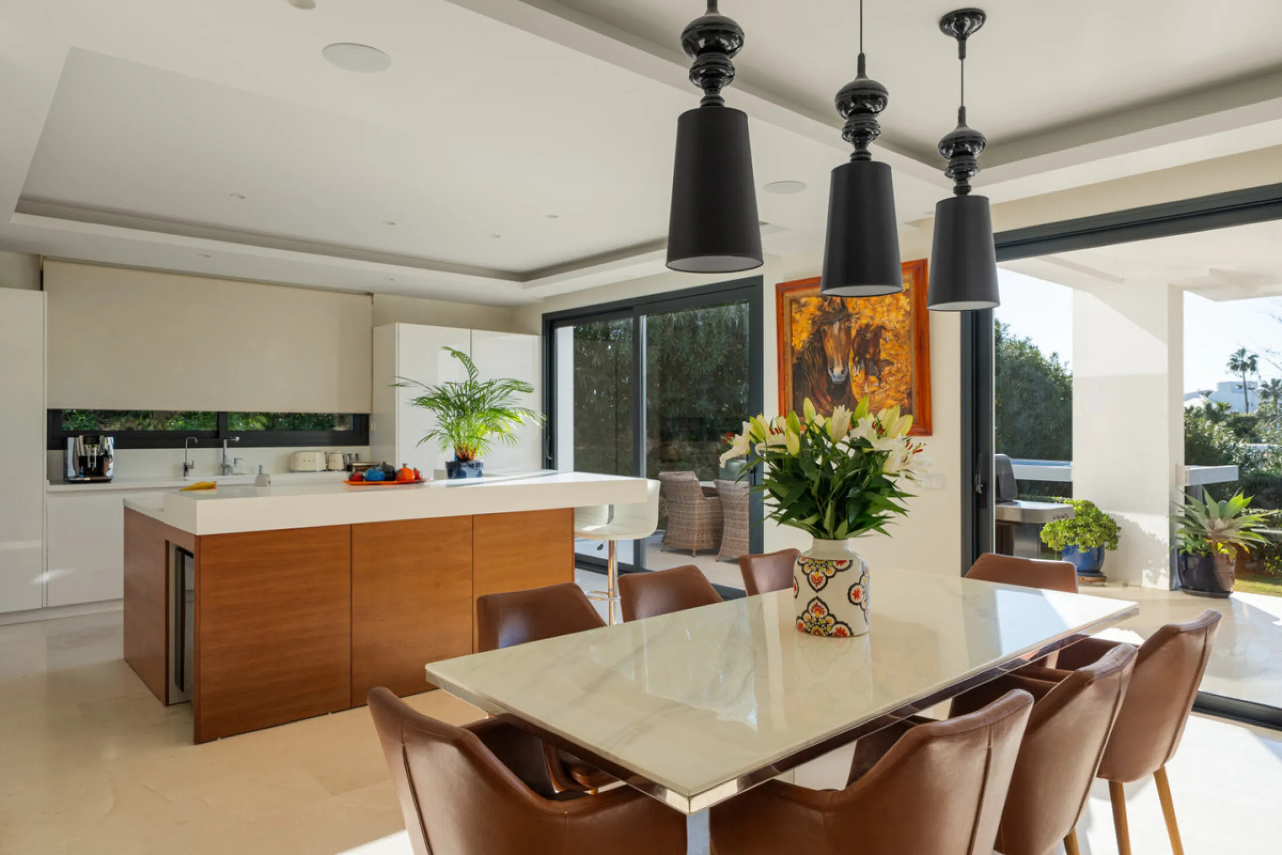 Set within the prestigious, fully gated Los Olivos community with 24/7 security, this contemporary villa sits on the largest plot in the development, offering unmatched privacy, space, and a prime location. Occupying a generous 1,351 m² plot, the property