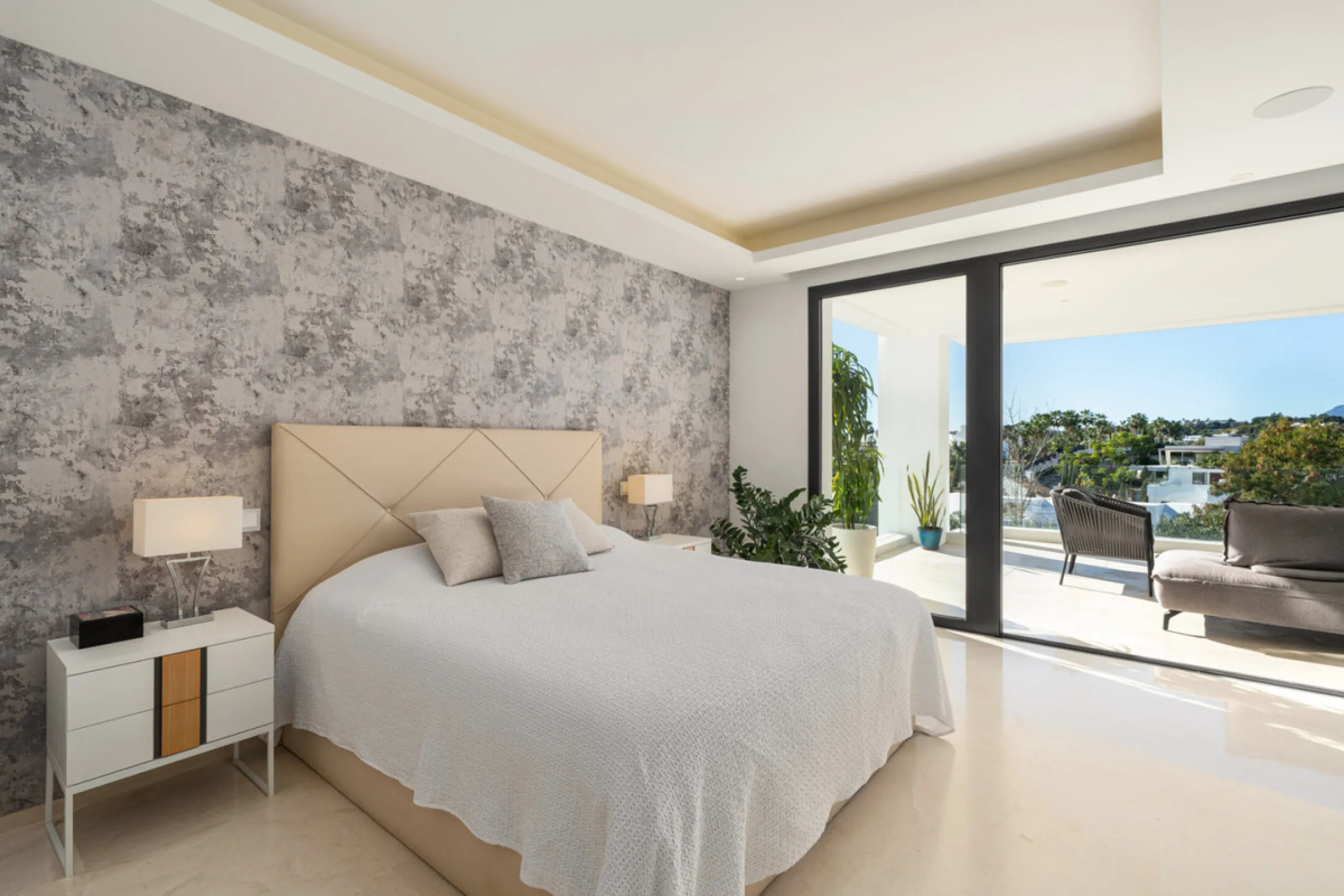 Set within the prestigious, fully gated Los Olivos community with 24/7 security, this contemporary villa sits on the largest plot in the development, offering unmatched privacy, space, and a prime location. Occupying a generous 1,351 m² plot, the property